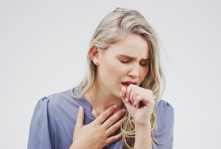 Čierny kašeľ: Príznaky, liečba a prírodná prevencia